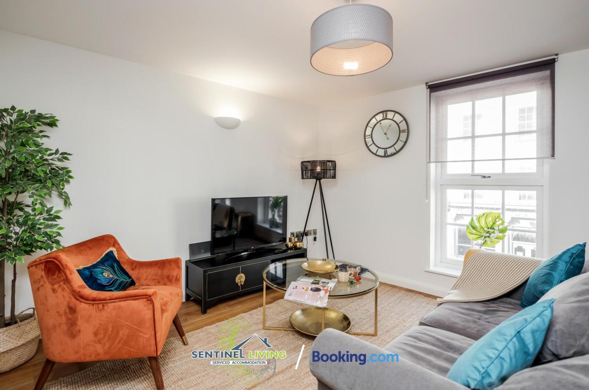 Windsor Sentinel: 2-Bedroom Serviced Apartment with Free Wi-Fi Exterior photo